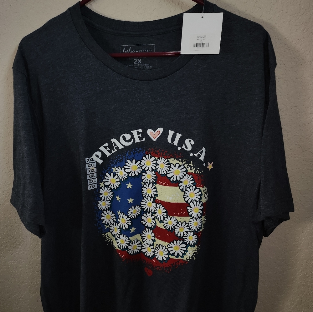 Lulu Mac tshirt